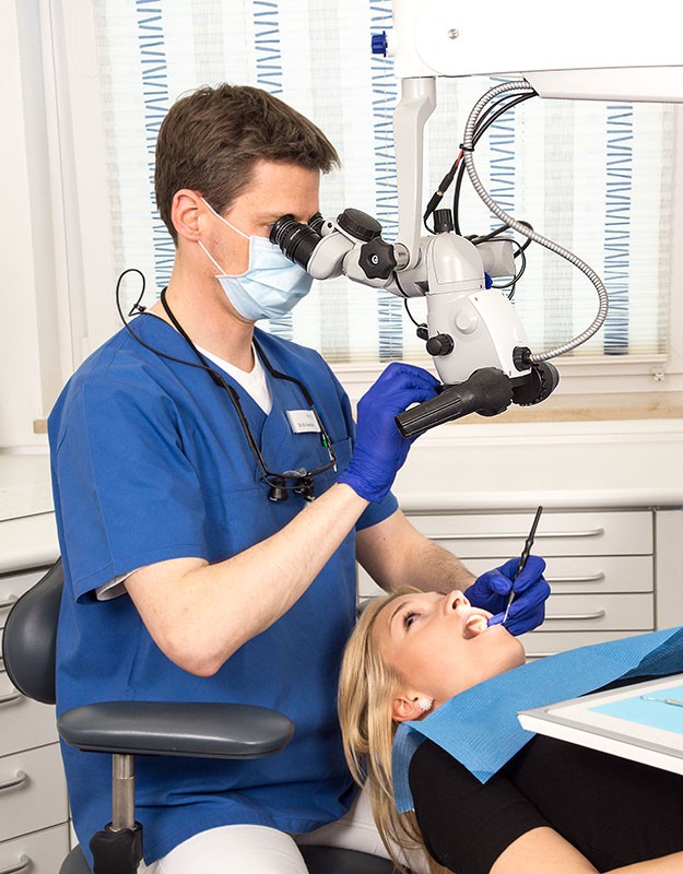 Endodontiebehandlung von Dr. Bernhard Haecker