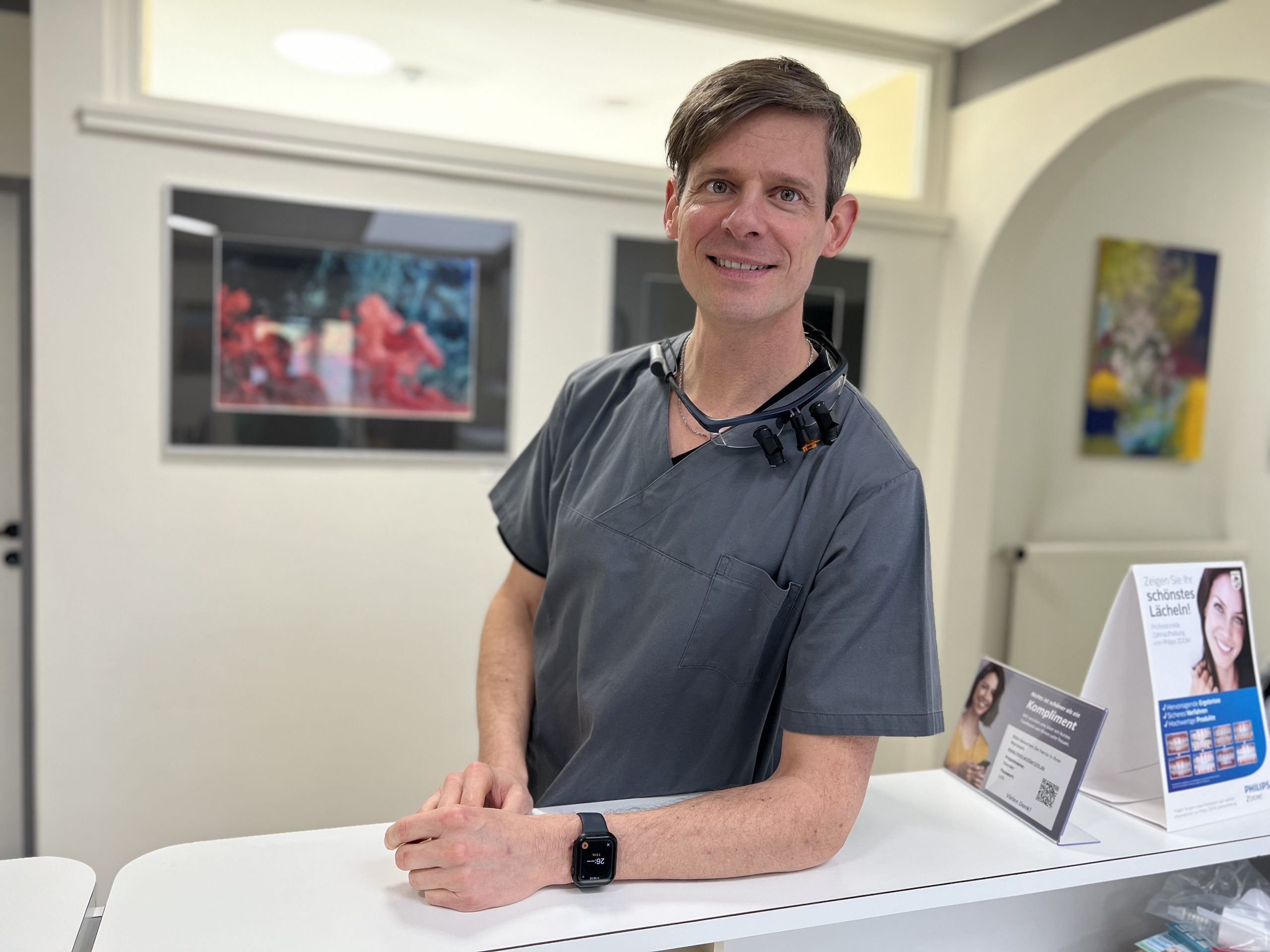 Dr. Bernhard Haecker – Zahnarzt und Endodontie-Spezialist in Rendsburg
